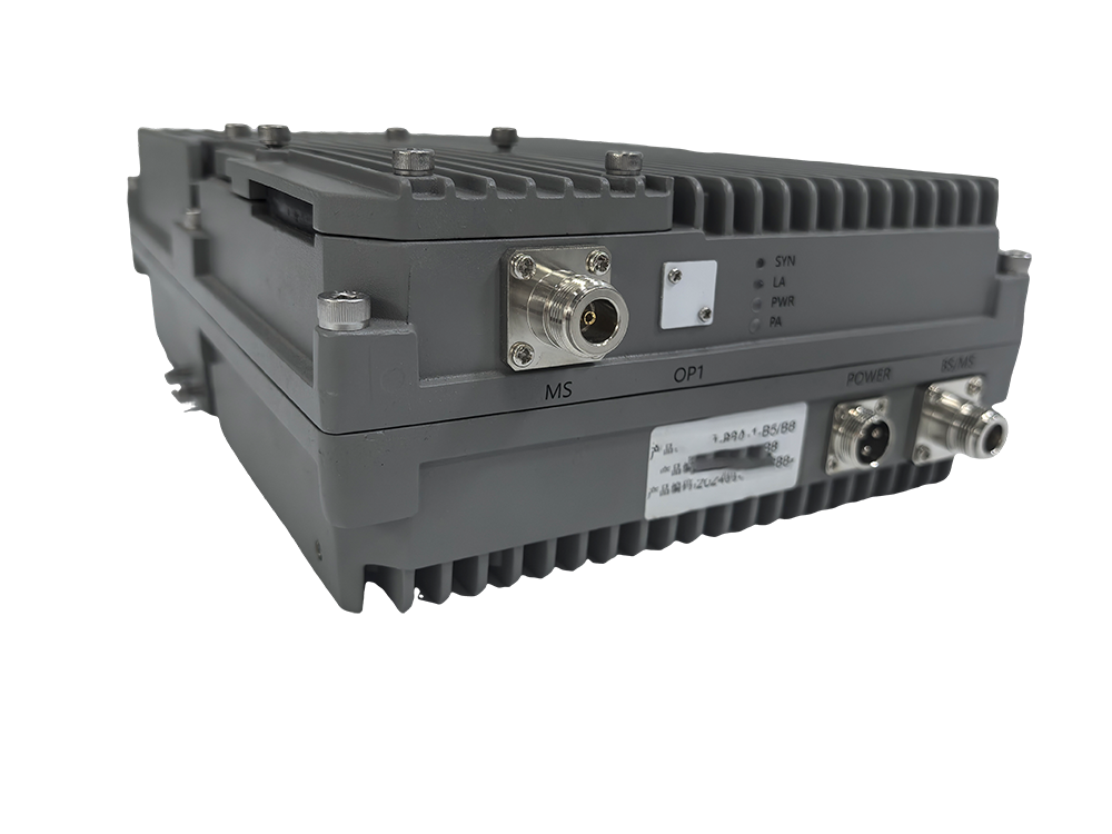  市中三频手机信号接收器2000㎡